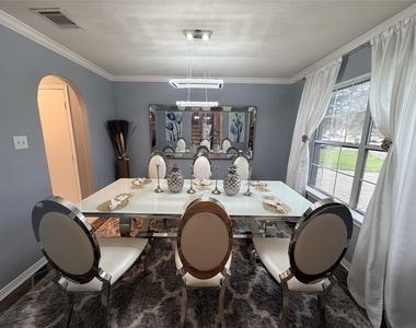 118 Highland Street - Photo Thumbnail 8