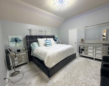 118 Highland Street - Photo Thumbnail 1