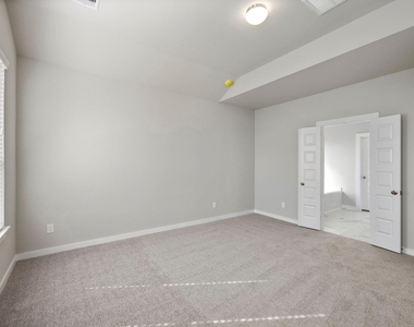 32407 Hamilton Crest Court - Photo Thumbnail 21