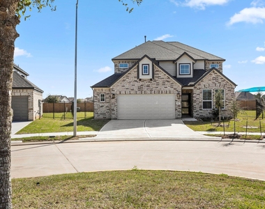 32407 Hamilton Crest Court - Photo Thumbnail 2