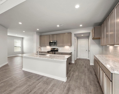32407 Hamilton Crest Court - Photo Thumbnail 14
