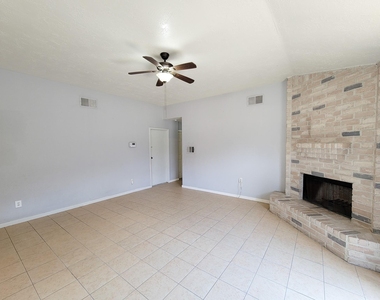 5222 Beaverhill Drive - Photo Thumbnail 2
