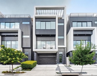 807 Memorial Heights Drive - Photo Thumbnail 1
