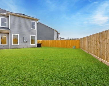 4804 Centipede Road - Photo Thumbnail 16