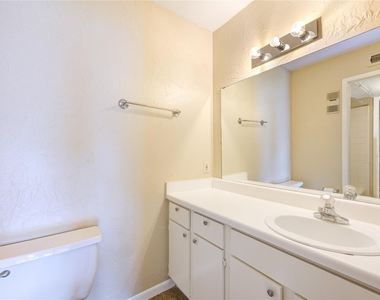 3055 Walnut Bend Lane - Photo Thumbnail 22
