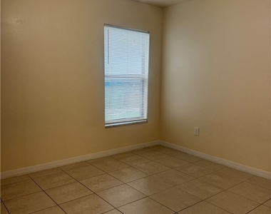 411 Nicholas Parkway W - Photo Thumbnail 10