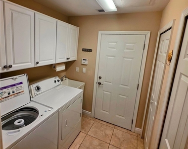 10637 Pelican Preserve Boulevard - Photo Thumbnail 36