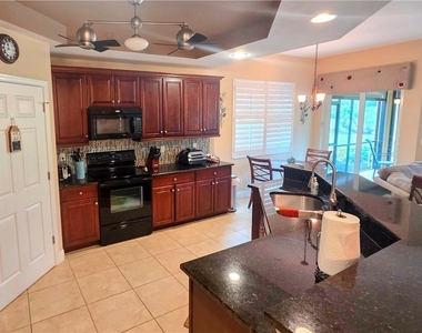 10637 Pelican Preserve Boulevard - Photo Thumbnail 6