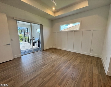 1120 Nw 42nd Place - Photo Thumbnail 13