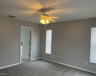 18397 Sunflower Road - Photo Thumbnail 8