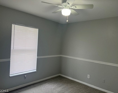 18397 Sunflower Road - Photo Thumbnail 13