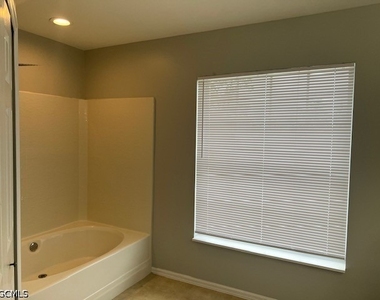 18397 Sunflower Road - Photo Thumbnail 9