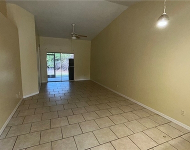 505/507 E 12th Street - Photo Thumbnail 2