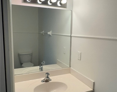 8079 Pacific Beach Drive - Photo Thumbnail 11