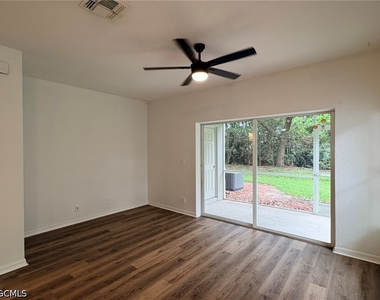 8079 Pacific Beach Drive - Photo Thumbnail 5