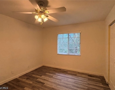 8079 Pacific Beach Drive - Photo Thumbnail 17