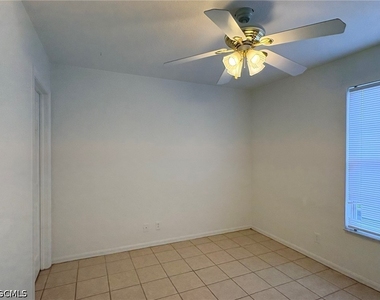 8079 Pacific Beach Drive - Photo Thumbnail 20