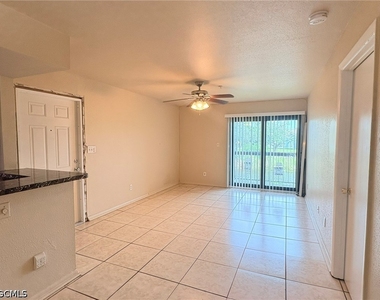 2937 Winkler Avenue - Photo Thumbnail 5
