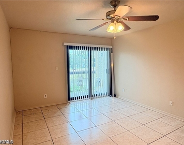 2937 Winkler Avenue - Photo Thumbnail 6