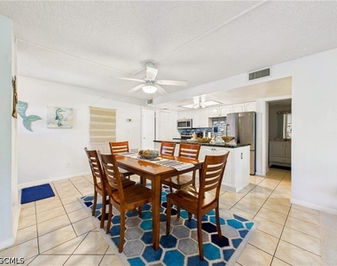 232 Palm Drive - Photo Thumbnail 2