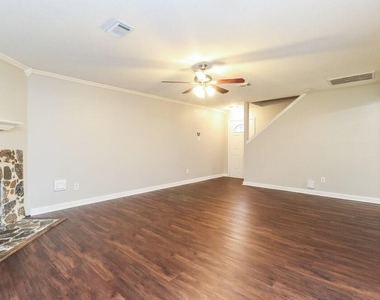 11710 Sandy Stream Drive - Photo Thumbnail 1