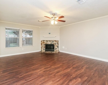 11710 Sandy Stream Drive - Photo Thumbnail 2