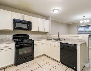 11710 Sandy Stream Drive - Photo Thumbnail 5