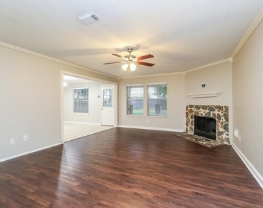 11710 Sandy Stream Drive - Photo Thumbnail 3