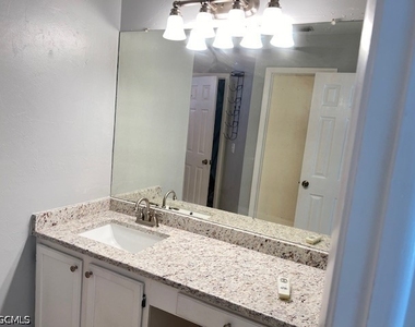 9794 Country Oaks Drive - Photo Thumbnail 8
