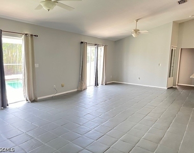 9794 Country Oaks Drive - Photo Thumbnail 3