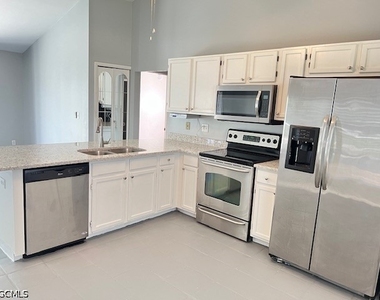 9794 Country Oaks Drive - Photo Thumbnail 6