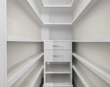 1317 Lakin Street - Photo Thumbnail 34