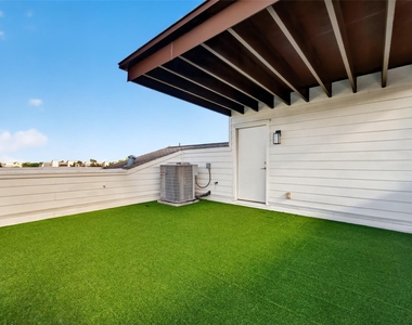1317 Lakin Street - Photo Thumbnail 49