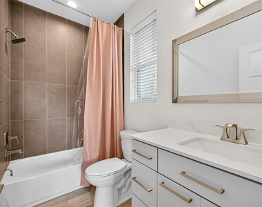 1317 Lakin Street - Photo Thumbnail 39