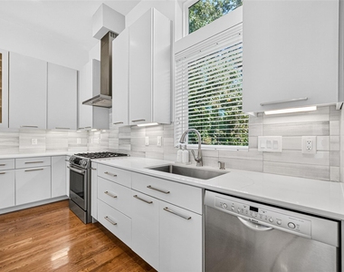 1317 Lakin Street - Photo Thumbnail 24