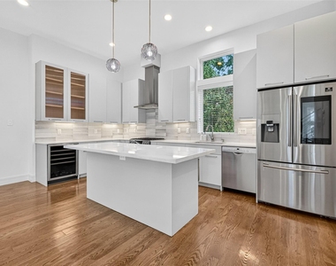 1317 Lakin Street - Photo Thumbnail 18