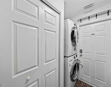 522 Ne Van Loon Lane - Photo Thumbnail 15