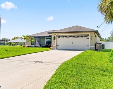 522 Ne Van Loon Lane - Photo Thumbnail 36