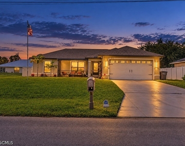 522 Ne Van Loon Lane - Photo Thumbnail 42