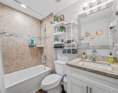 522 Ne Van Loon Lane - Photo Thumbnail 21