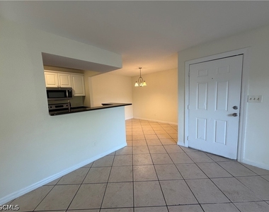 2885 Winkler Avenue - Photo Thumbnail 2