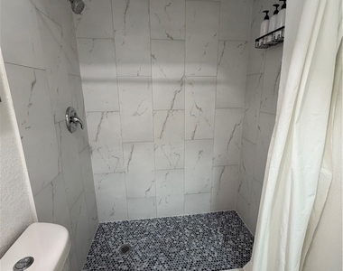 2811 Se 15th Place - Photo Thumbnail 22