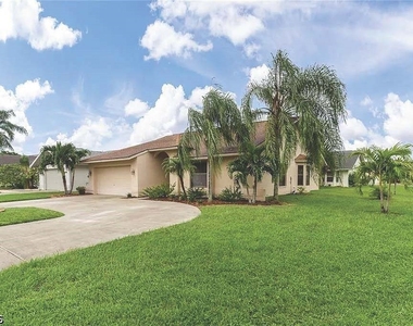 13260 Greywood Circle - Photo Thumbnail 16