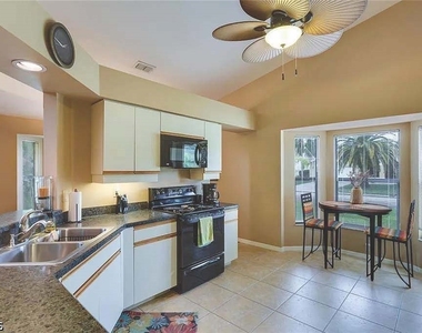 13260 Greywood Circle - Photo Thumbnail 2