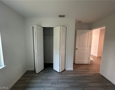 4740 13th Street Sw - Photo Thumbnail 11