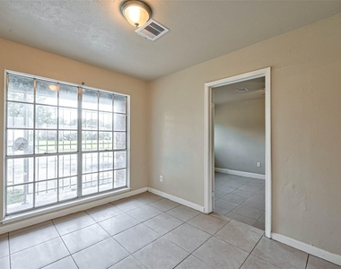 4307 Akard Street - Photo Thumbnail 26