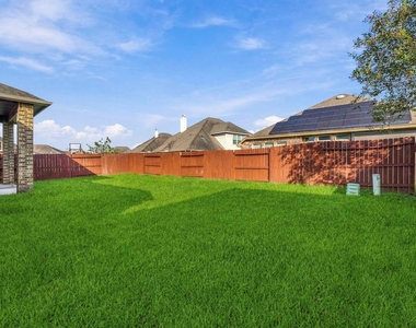 3223 Karleigh Way - Photo Thumbnail 25