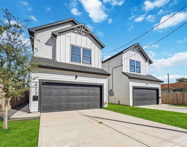 2217 Lee Street - Photo Thumbnail 14