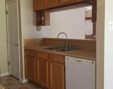 2822 Chimneystone Drive - Photo Thumbnail 11