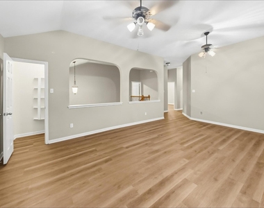3007 Valiant Elm Street - Photo Thumbnail 16